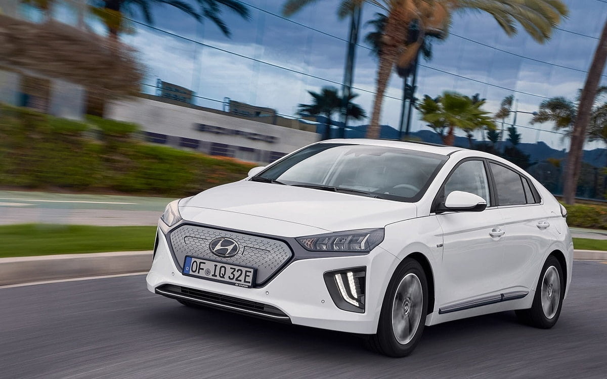 Descargar Manual HYUNDAI IONIQ ELECTRIC 2020 de Usuario