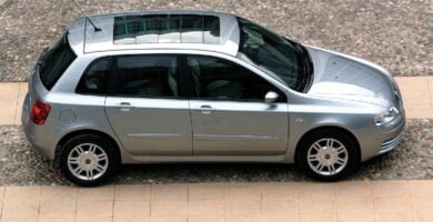 Descargar Manual FIAT STILO 2004 PDF GRATIS 🏅 de Usuario