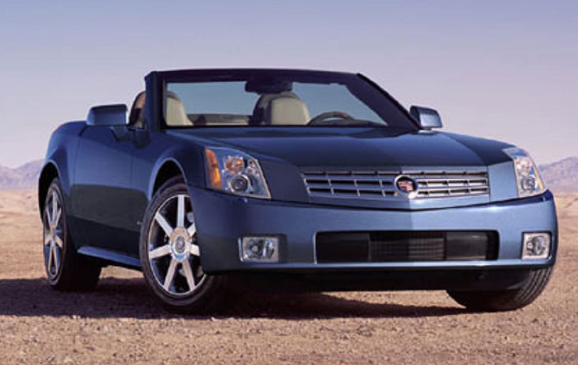 Descargar Manual CADILLAC XLR 2004 PDF GRATIS 🏅 de Usuario