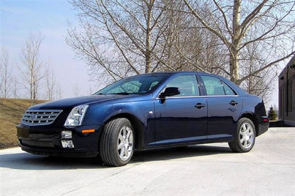 Descargar Manual CADILLAC STS 2005 PDF GRATIS 🏅 de Usuario