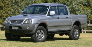 Descargar Manual MITSUBISHI L200 OUTDOOR 2006 de Usuario PDF Gratis