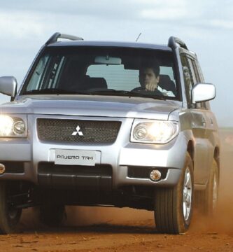 Descargar Manual MITSUBISHI PAJERO TR4 2006 de Usuario PDF Gratis