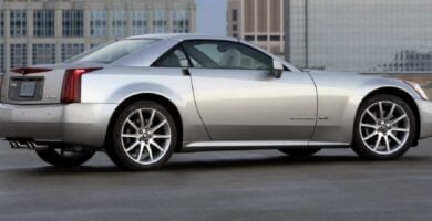 Descargar Manual CADILLAC XLR 2006 PDF GRATIS 🏅 de Usuario