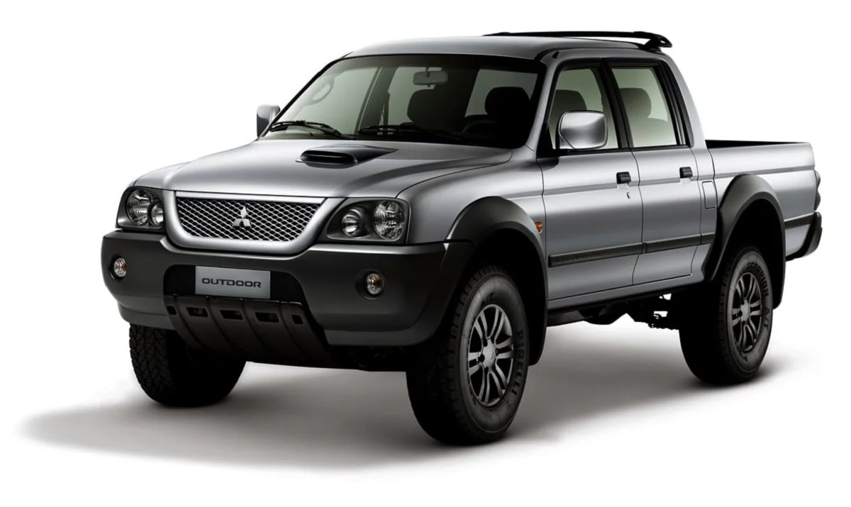 Descargar Manual MITSUBISHI L200 OUTDOOR 2007 de Usuario PDF Gratis