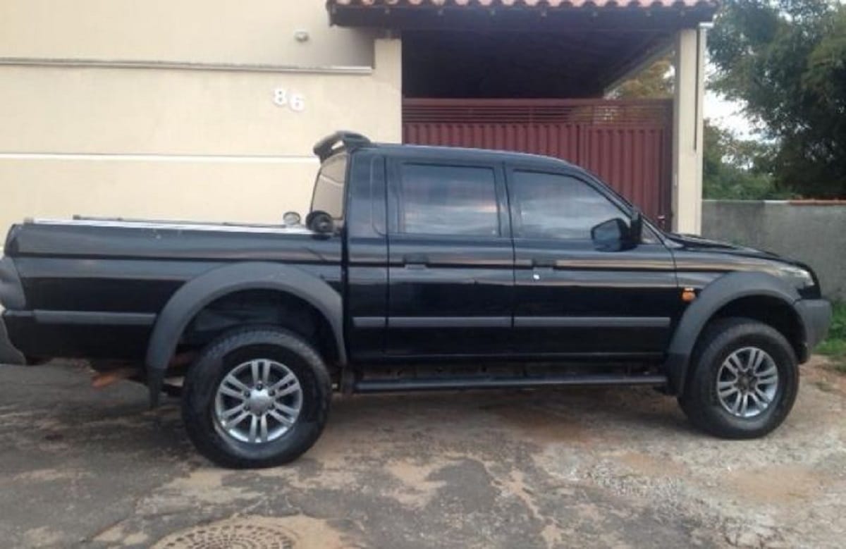 Manual MITSUBISHI L200 OUTDOOR 2009 de Usuario PDF Gratis