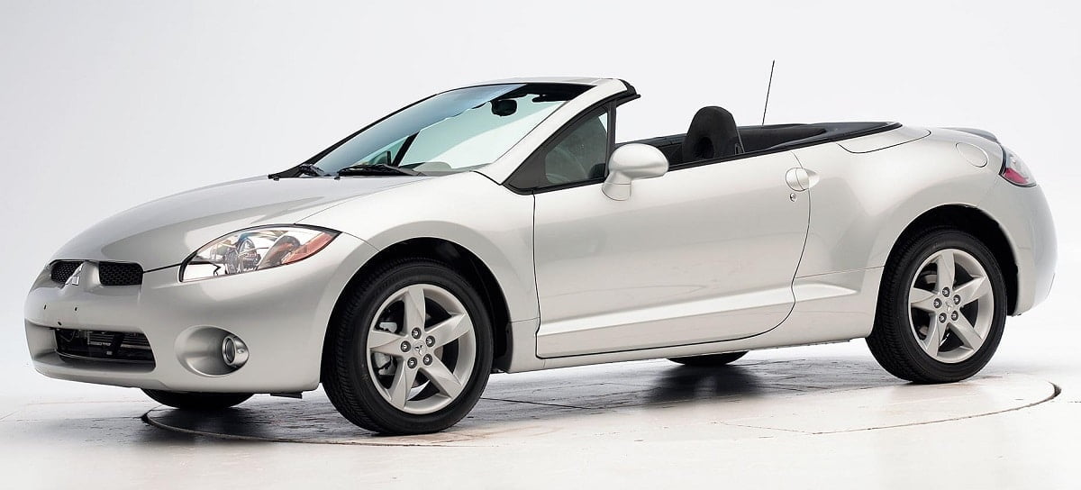 Descargar Manual MITSUBISHI ECLIPSE SPYDER 2010 de Usuario PDF Gratis