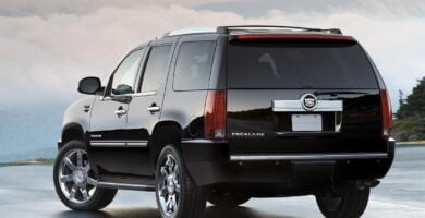 Descargar Manual CADILLAC ESCALADE 2010 PDF GRATIS 🏅 de Usuario