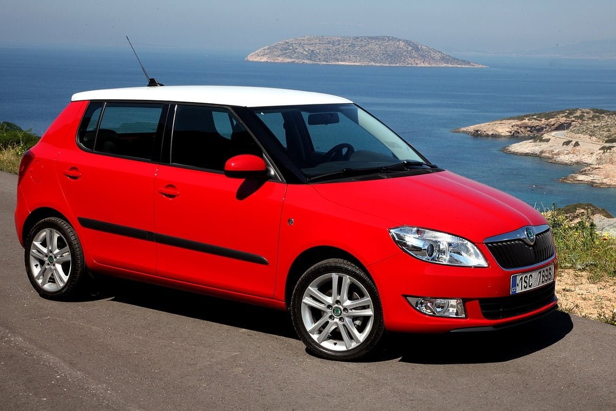 Descargar Manual SKODA FABIA 2010 de Usuario PDF Gratis