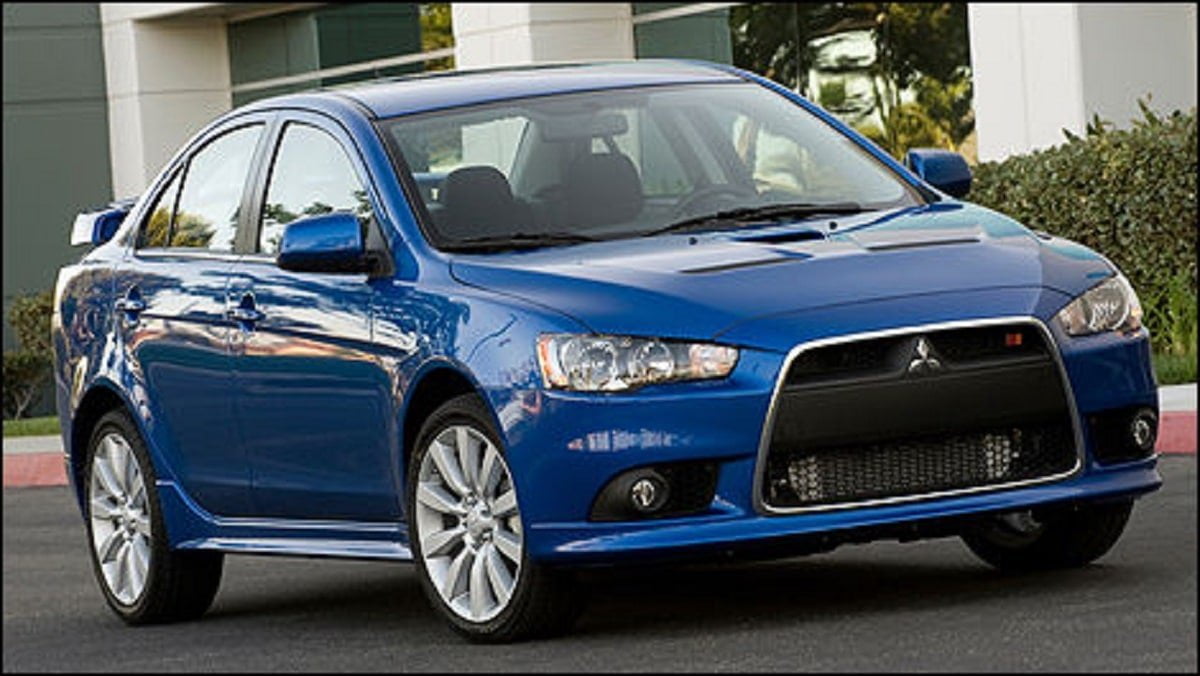 Descargar Manual MITSUBISHI LANCER RALLIART 2011 de Usuario PDF Gratis