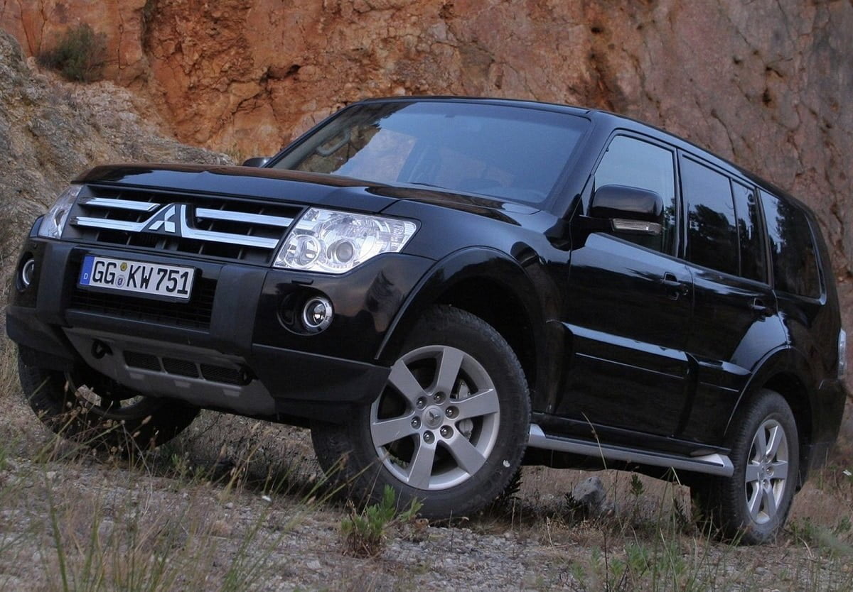 Descargar Manual MITSUBISHI PAJERO DAKAR 2011 de Usuario PDF Gratis