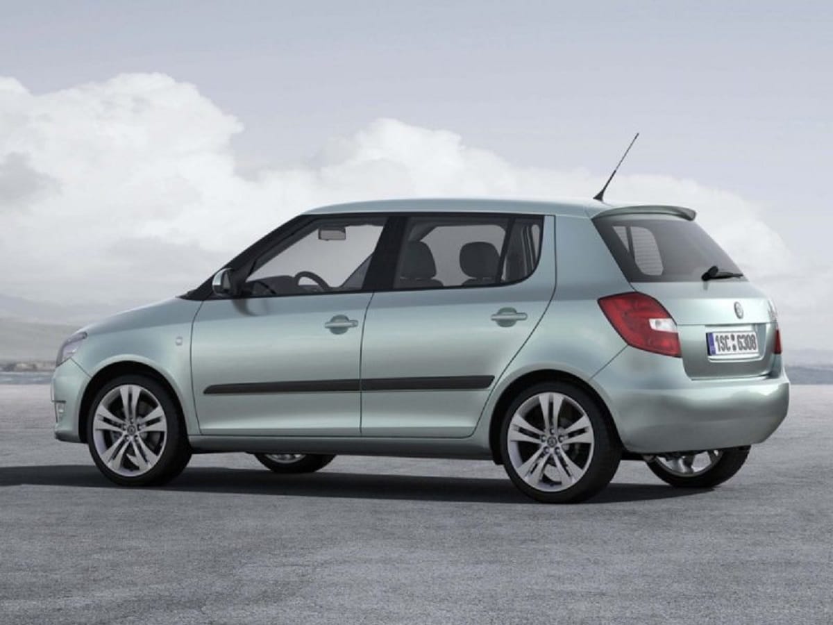 Descargar Manual SKODA FABIA 2011 de Usuario PDF Gratis