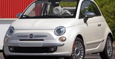 Descargar Manual FIAT 500C 2013 PDF GRATIS 🏅 de Usuario