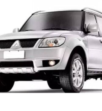Descargar Manual MITSUBISHI PAJERO TR4 2012 de Usuario PDF Gratis
