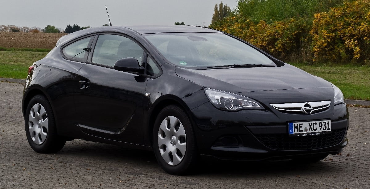 Descargar Manual OPEL ASTRA J 2012 de Usuario PDF Gratis