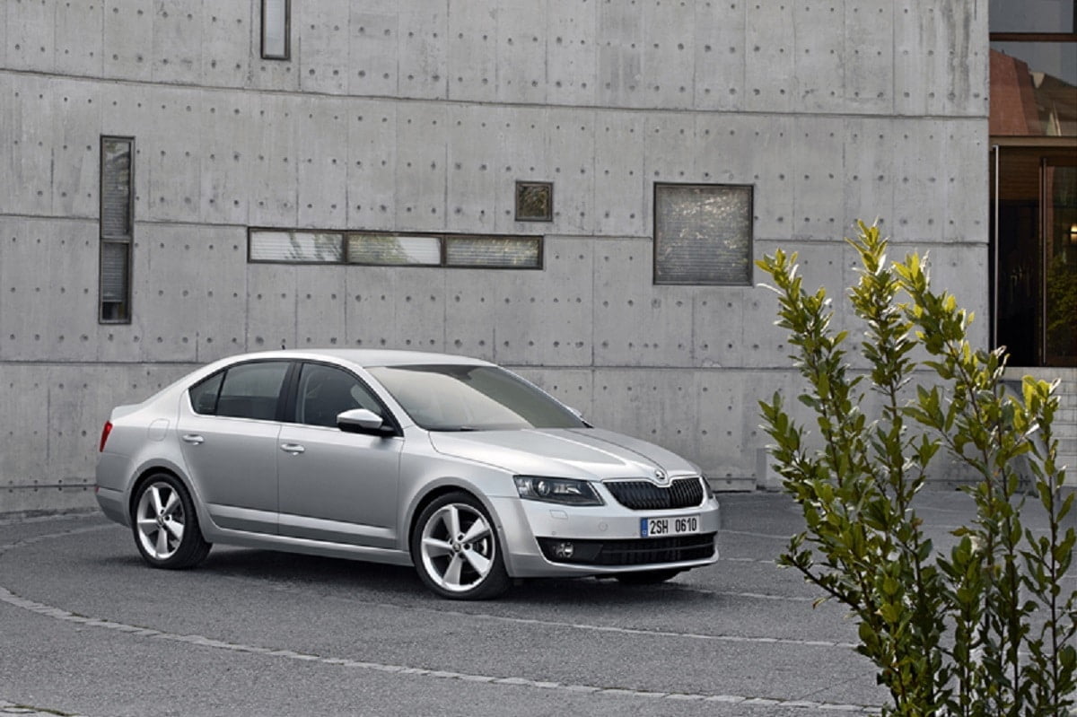 Descargar Manual SKODA OCTAVIA 2012 de Usuario PDF Gratis