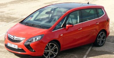 Descargar Manual OPEL ZAFIRA TOURER 2012 de Usuario PDF Gratis