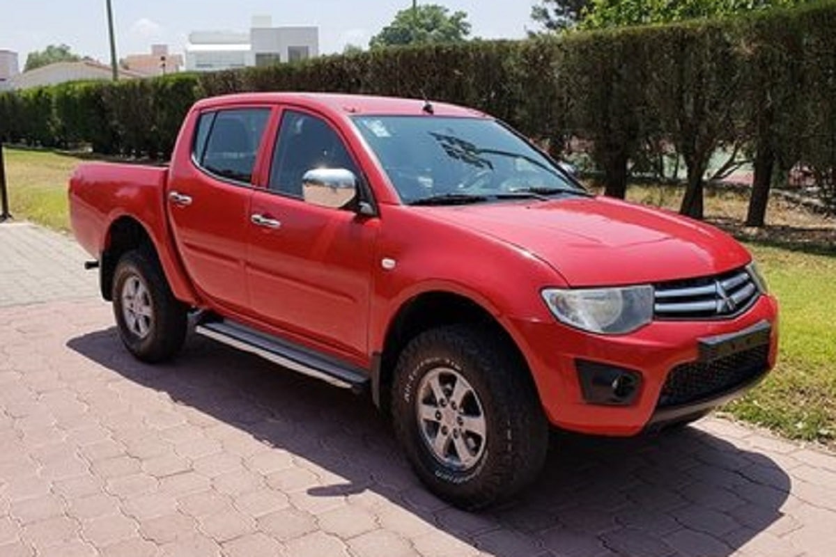 Manual MITSUBISHI L200 OUTDOOR 2013 de Usuario PDF Gratis