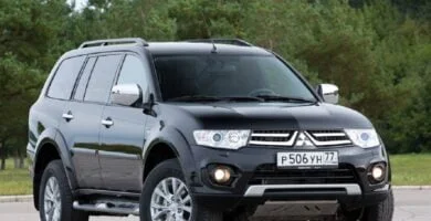 Descargar Manual MITSUBISHI PAJERO SPORT 2013 de Usuario PDF Gratis