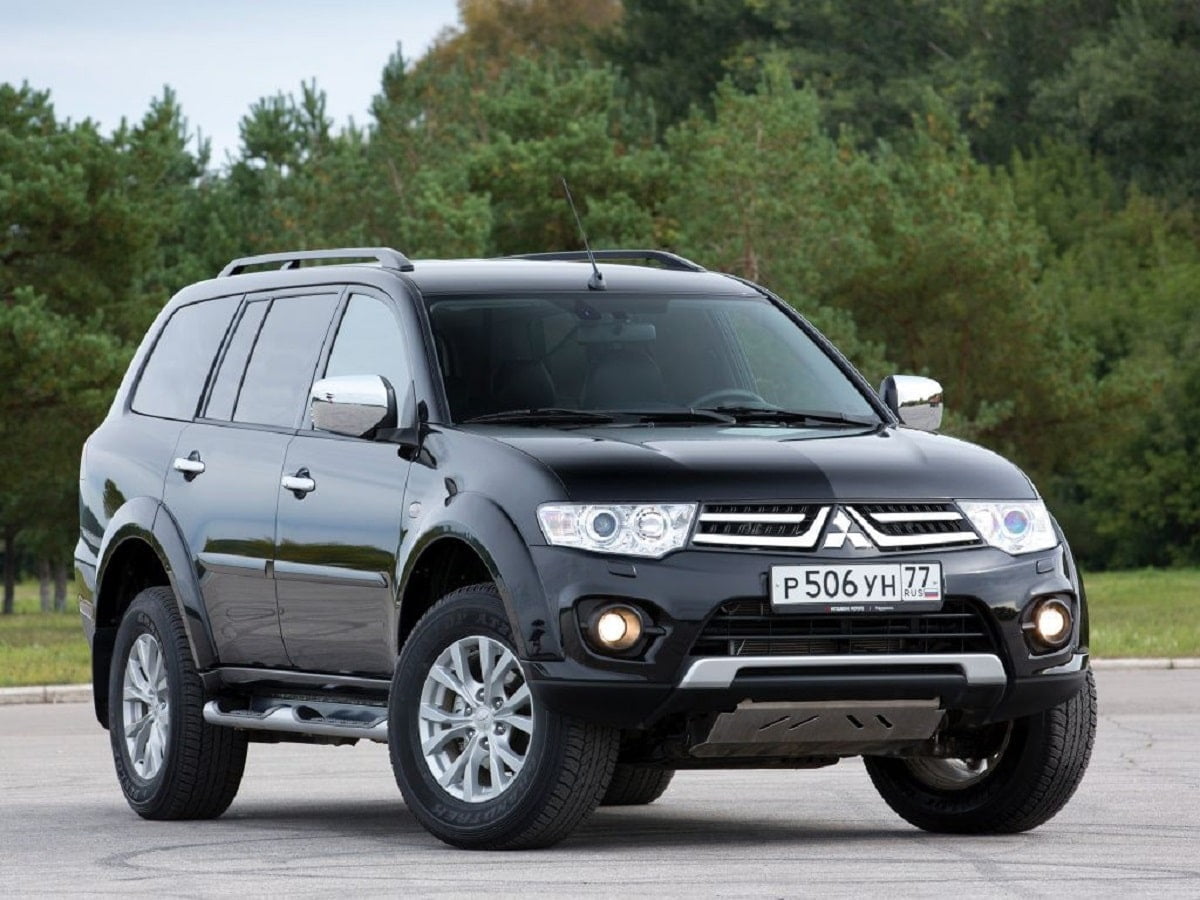 Descargar Manual MITSUBISHI PAJERO SPORT 2013 de Usuario PDF Gratis