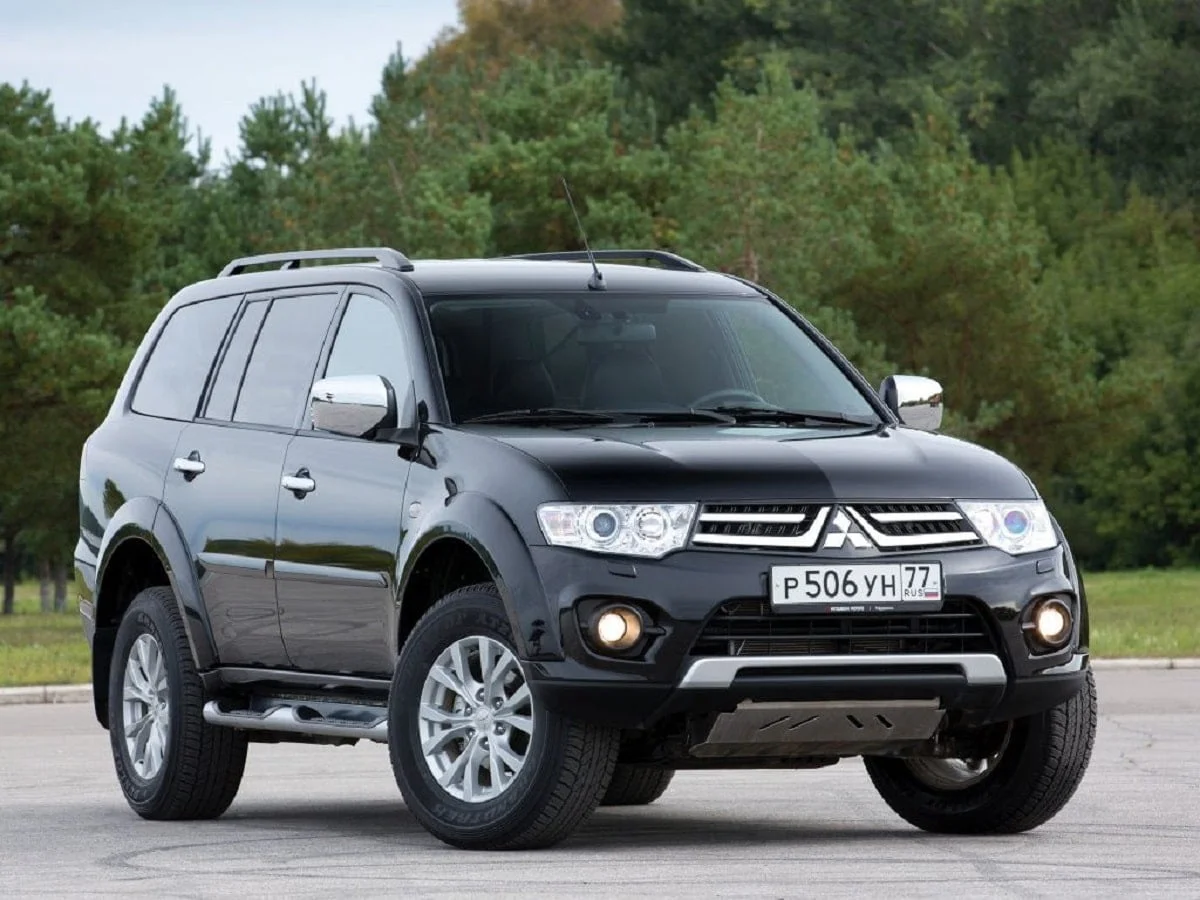 Manual MITSUBISHI PAJERO SPORT 2013 de Usuario PDF Gratis