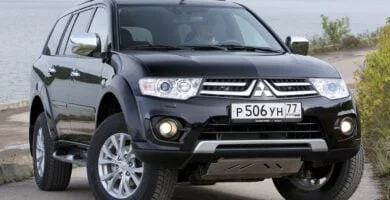 Descargar Manual MITSUBISHI PAJERO 2013 de Usuario PDF Gratis