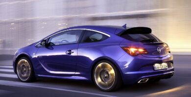 Descargar Manual OPEL ASTRA GTC 2013 de Usuario PDF Gratis