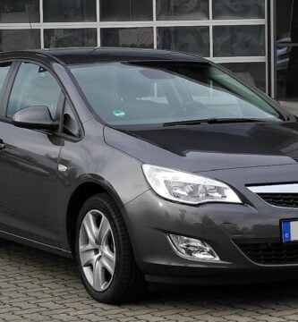 Descargar Manual OPEL ASTRA J 2013 de Usuario PDF Gratis