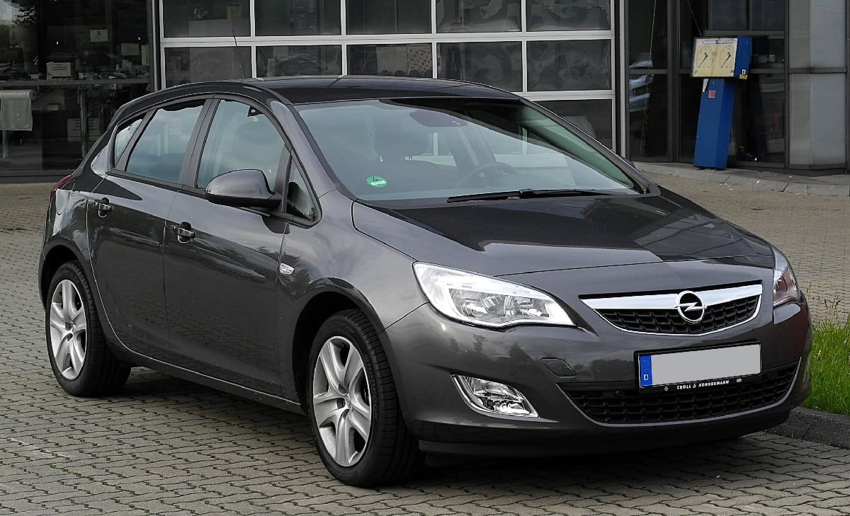 Descargar Manual OPEL ASTRA J 2013 de Usuario PDF Gratis