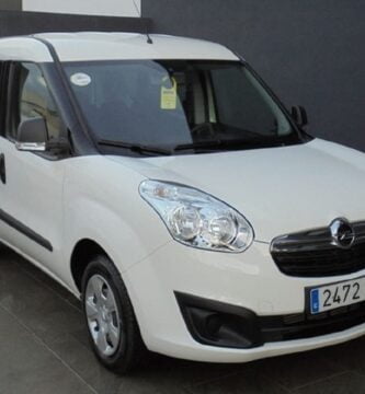 Descargar Manual OPEL COMBO TOUR 2013 de Usuario PDF Gratis