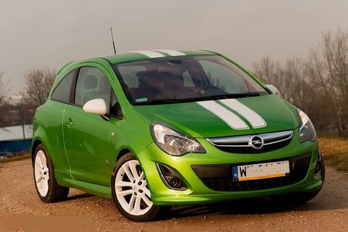 Descargar Manual OPEL CORSA D 2013 de Usuario PDF Gratis