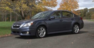 Descargar Manual SUBARU LEGACY 2013 de Usuario PDF Gratis