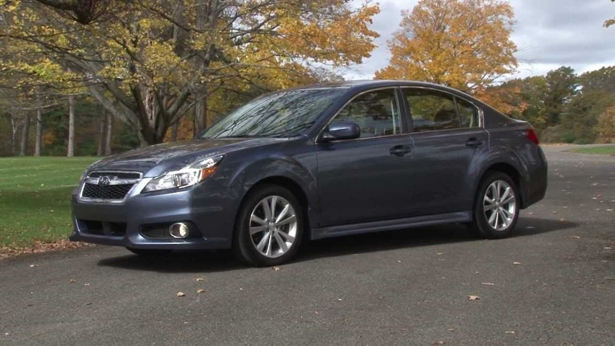 Descargar Manual SUBARU LEGACY 2013 de Usuario PDF Gratis