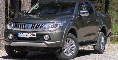 Descargar Manual MITSUBISHI L200 2014 de Usuario PDF Gratis