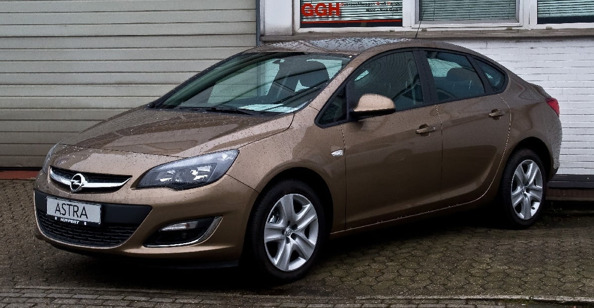 Descargar Manual OPEL ASTRA H CLASSIC 2014 de Usuario PDF Gratis