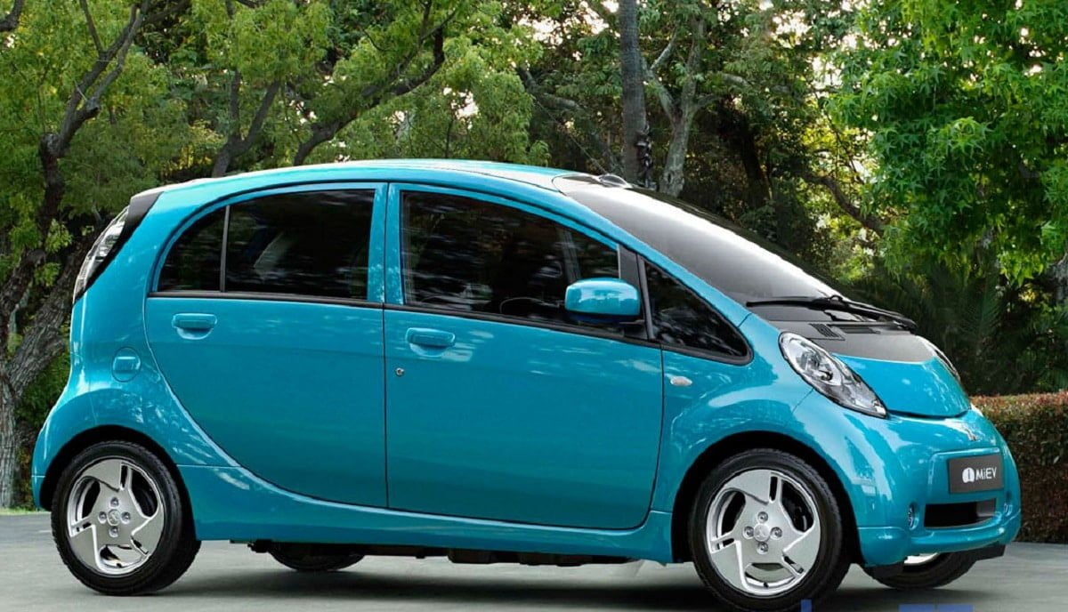 Descargar Manual MITSUBISHI i-MiEV 2015 de Usuario PDF Gratis