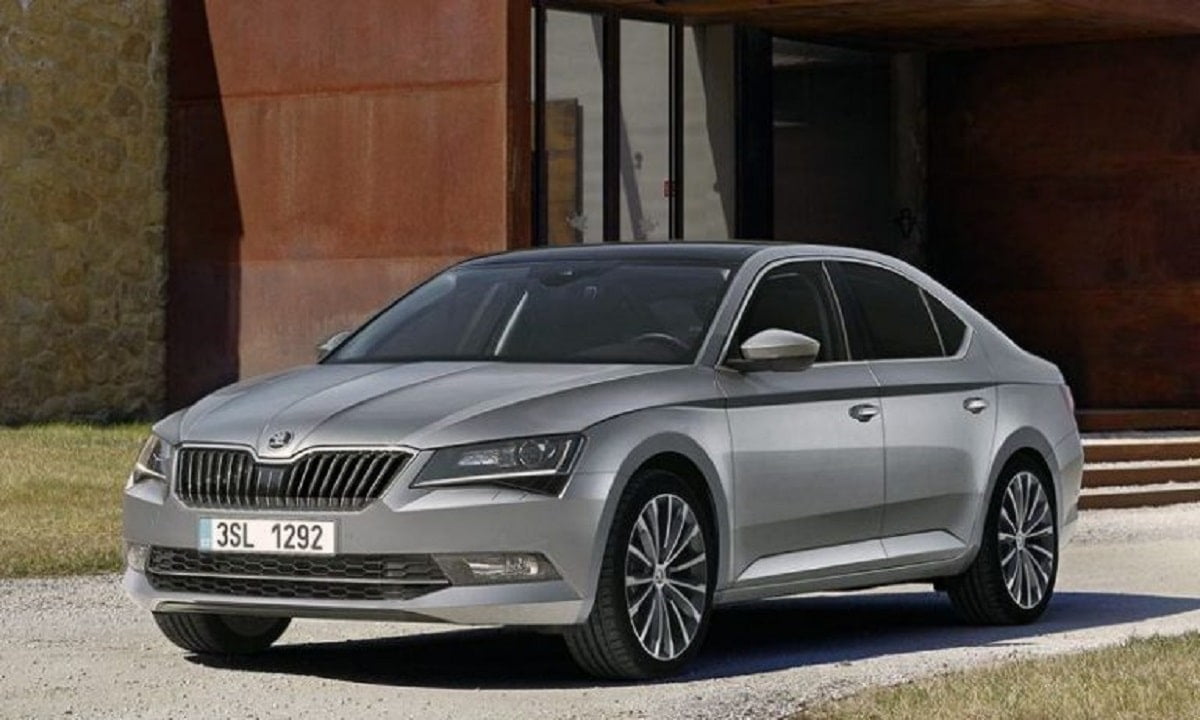 Descargar Manual SKODA SUPERB 2016 de Usuario PDF Gratis