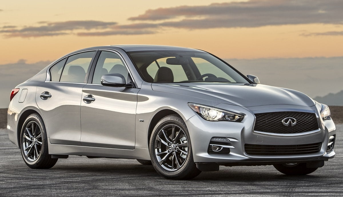 Descargar Manual INFINITI Q50 2017 PDF GRATIS 🏅 de Usuario