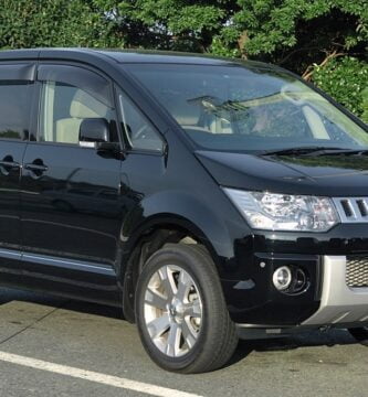 Descargar Manual MITSUBISHI DELICA D2 2017 de Usuario PDF Gratis
