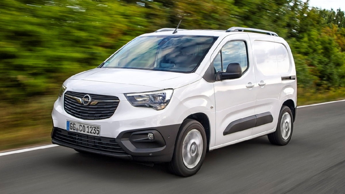 Descargar Manual OPEL COMBO 2018 de Usuario PDF Gratis