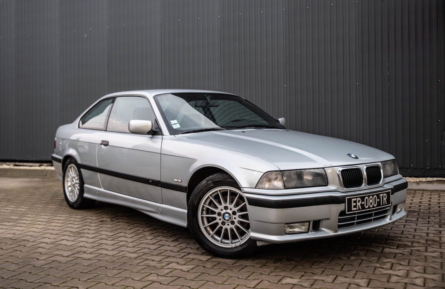 Descargar Manual BMW 318is E36 1998 de Usuario