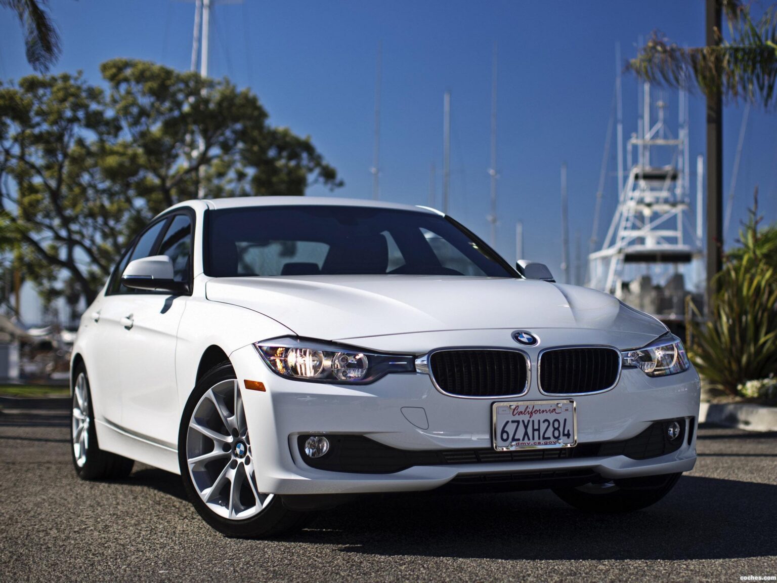 Descargar Manual BMW 320i Sedan 2013 de Usuario