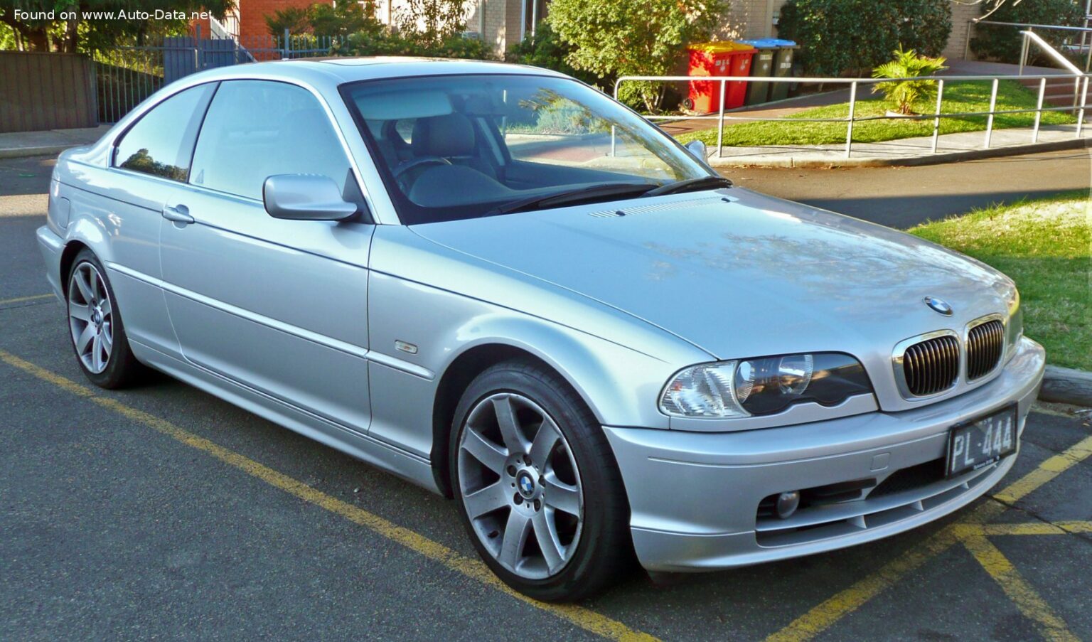 Descargar Manual BMW 325Ci 2001 de Usuario