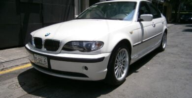 Descargar Manual BMW 325i 2003 de Usuario