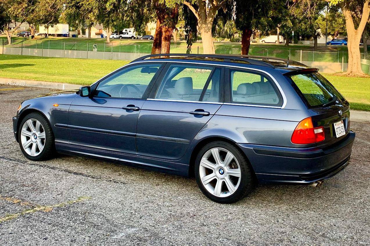 Descargar Manual BMW 325i Wagon 2002 de Usuario