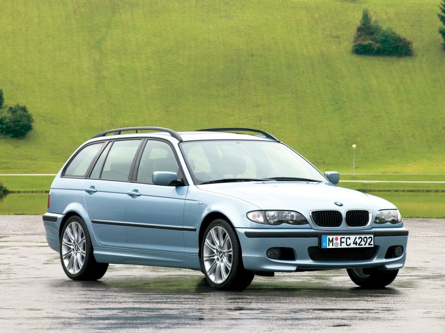 Manual de Propietario BMW 325i Wagon 2003 Descargar PDF Gratis