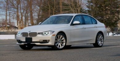 Descargar Manual BMW 328d 2014 de Usuario