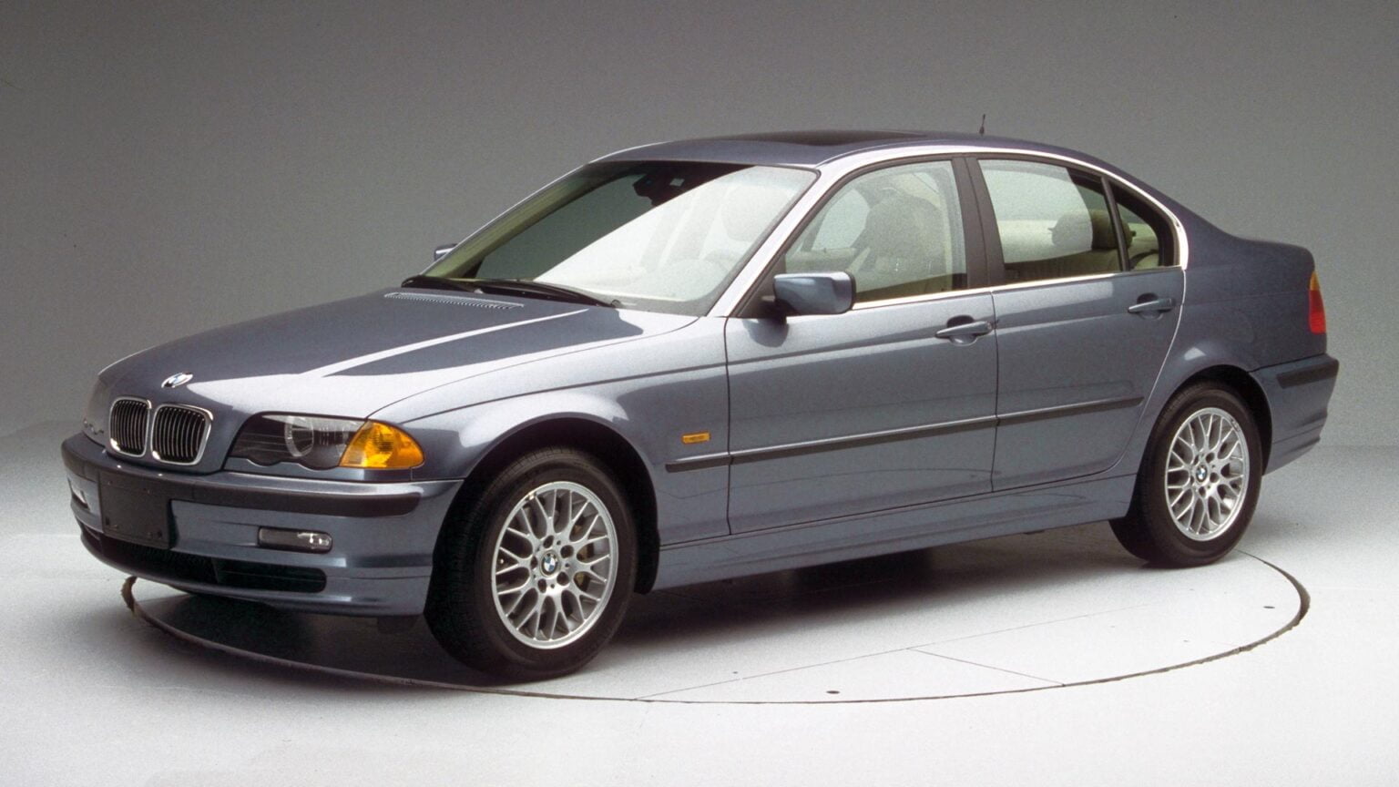 Descargar Manual BMW 328i 2000 de Usuario