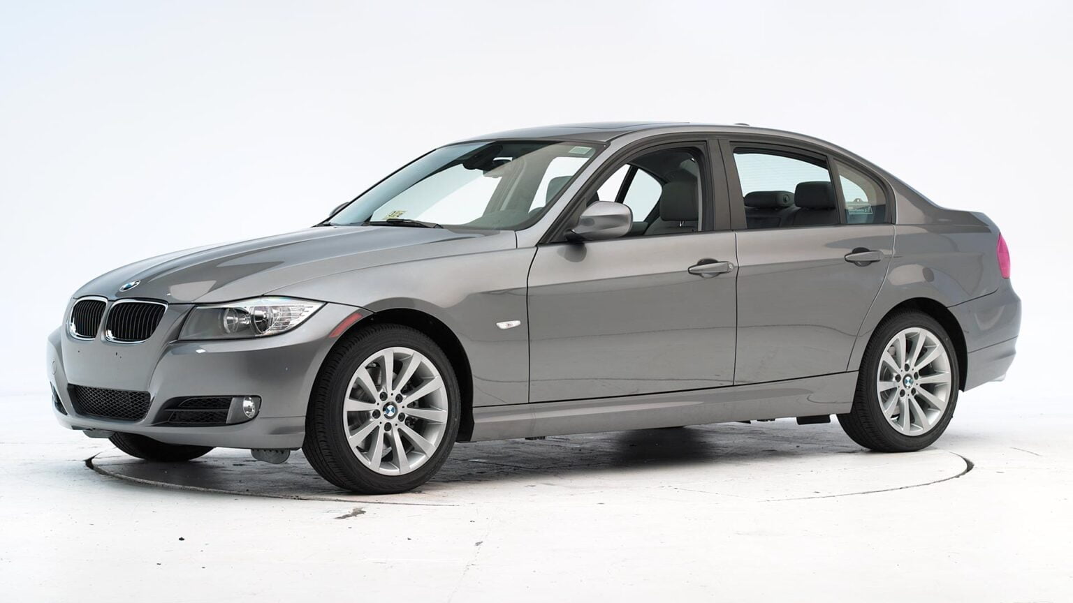 Descargar Manual BMW 328i Sedan 2011 de Usuario