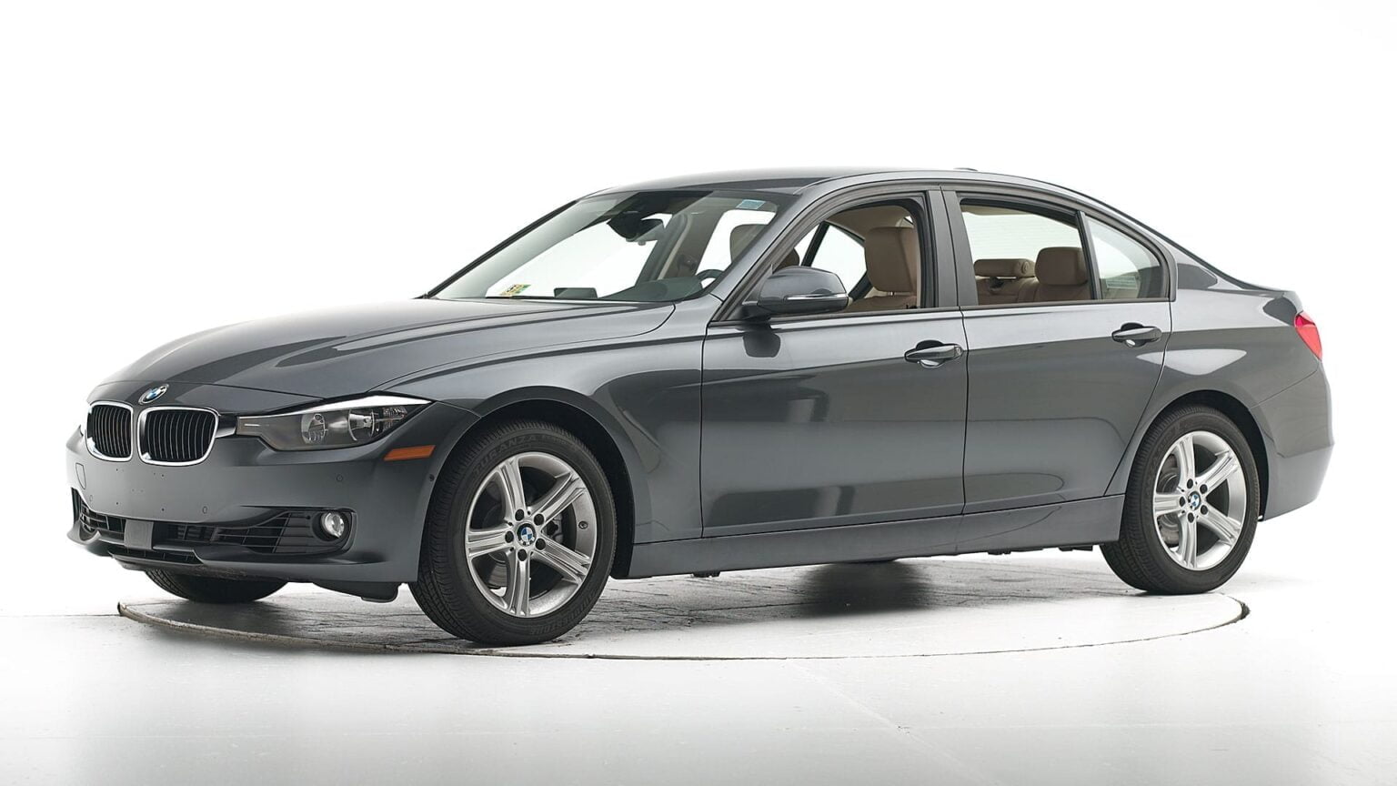 Descargar Manual BMW 328i Sedan 2015 de Usuario