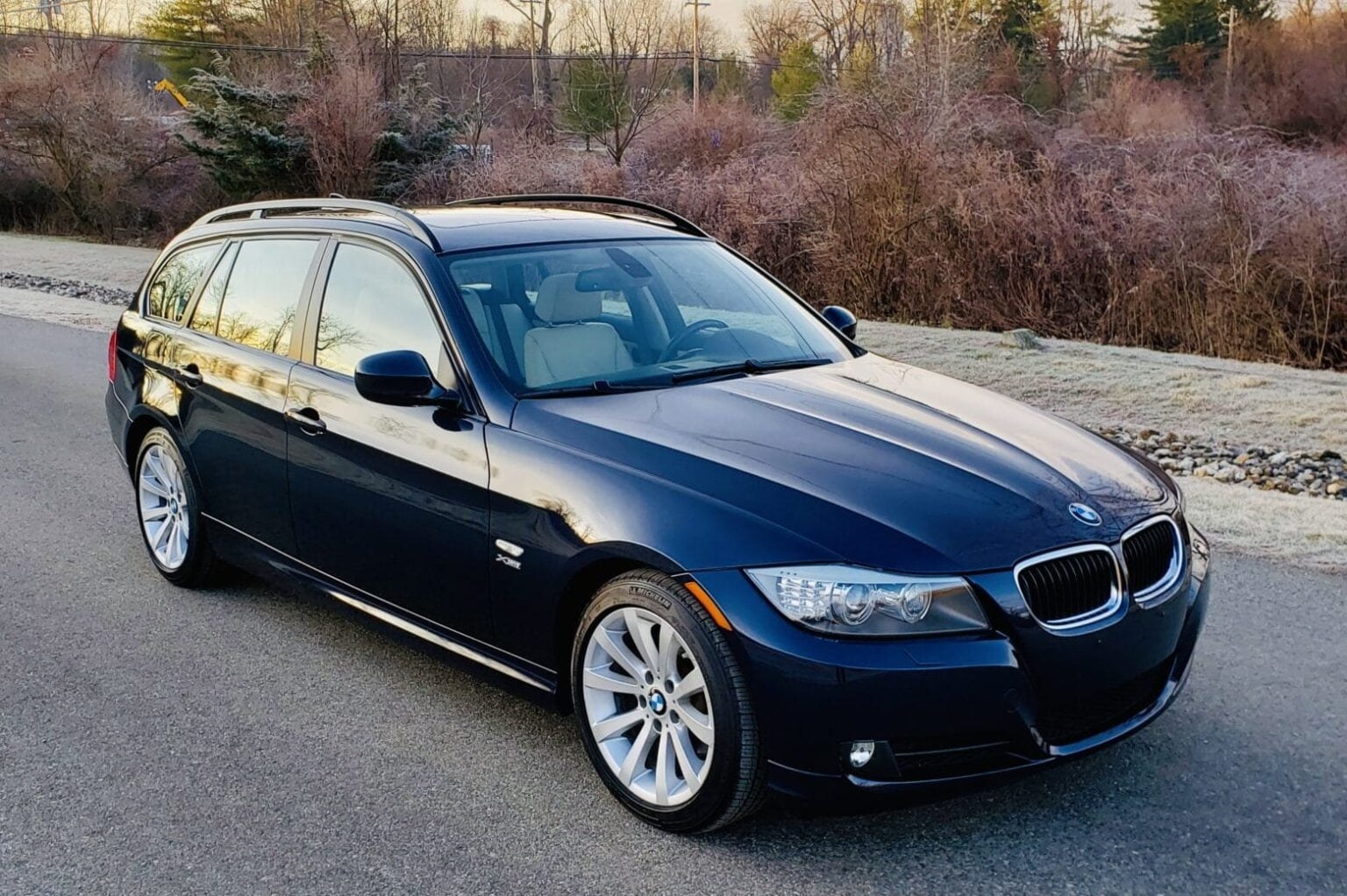 Descargar Manual BMW 328i Xdrive Sports Wagon 2009 de Usuario